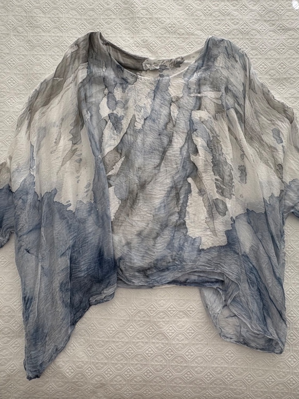 Scandal Italy Lav Top Hand Painted Silk Butterfly Sleeve M/L Blue White